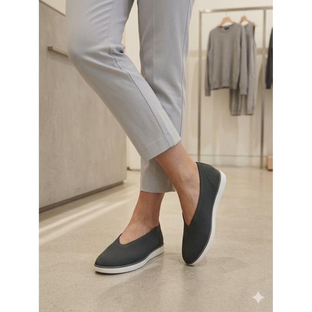 Eileen Fisher Grey Stretch Knit V-Neck Slip On Sneakers Flats Size 10‎